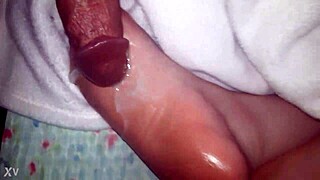 i cumshot on oiled feet s