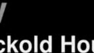 我跟三个男人狂野群P背叛老公