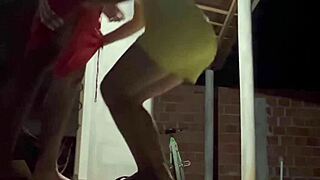 Girlfriend Bounces on Cock After Carnival Workout