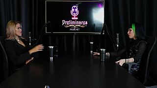 Decidiu investir em conteúdo pornô, foi chamada na direção da escola por vídeo vazado, perdeu a virgindade na cama da mãe, says Carol Rhcp in sheer red lingerie.