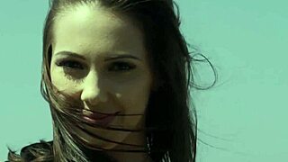 Lesbian milf fingers tight teen babe's wet pussy outdoors! 👠