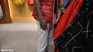 Sucking Dick For Christmas Presents!