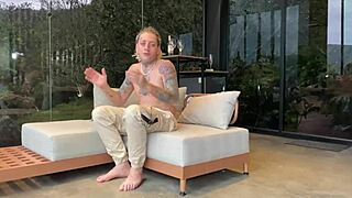 recepcionista accepts money for hard pussy fuck bent over doggystyle with creampie from zactefolla