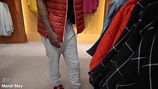 Sucking Dick For Christmas Presents!