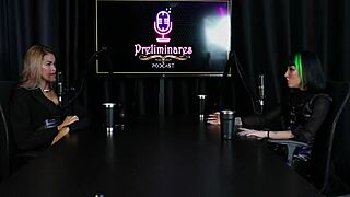 Decidiu investir em conteúdo pornô, foi chamada na direção da escola por vídeo vazado, perdeu a virgindade na cama da mãe, says Carol Rhcp in sheer red lingerie.