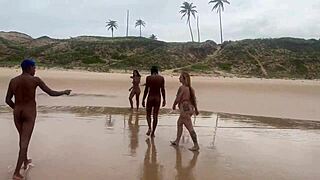 amigas gostam de fuder na praia pra admirar a natureza com beleza