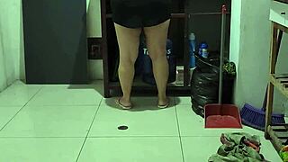 I'm grabbing my friend's mom while she's cleaning. Then I fuck her big ass doggystyle with creampie in wet pussy.