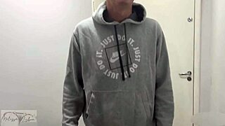 I ordered food but the ifood delivery guy ate my pussy and came in my mouth as big tits brazilian wife