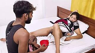 Indian milf gets pussy shaved by lover for hot sex!