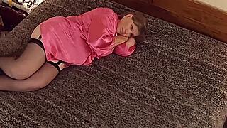 Granny black widow in avenger cosplay deepthroats cock as bbw cougar slut sucking hard!