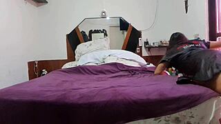 adoro homens casados e fico toda molhada com fetiche de latina