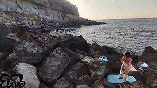 mi esci le minne with passionate bocchino on the scogliera al mare