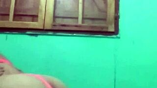 Playful live session turns into voyeur sex with detailed action