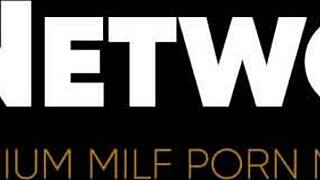 sarah arabic gets twat stretched by cock