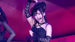 Japanese Aina Suzuki Feels Deep Emotion in Solo Cam with Guilty Kiss Moments