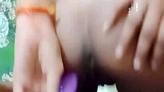 Beautiful Indian Hot Girl Fingering Her Tight Juicy Pussy In First Time Solo Masturbation!