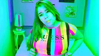 丰满金发拉丁Analia Cooper在Chaturbate全裸脱衣舞娘秀加肛交猛干