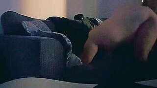 骚人妻客厅里被猛干呻吟浪叫