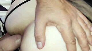 熟妻老公激烈自制POV紧穴深插