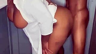 19 year old dre sneaks out as next-door neighbor for outdoor blowjob and wet pussy fucking with cumshot