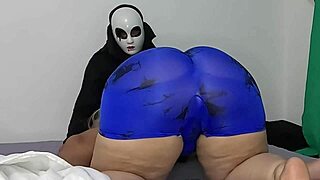 I got a free blowjob from my stepmom after the halloween party