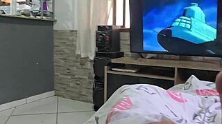 N�o Aguentei Minha Enteada Varrendo a Sala Na Minha Frente!