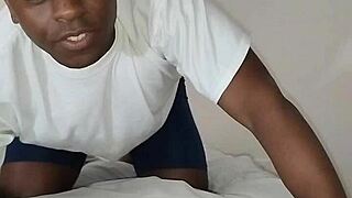 this toothbrush gives me that sheer com 1 vibe every time