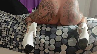 hey breaking my big ass with deepthroat rimjob and squirting from this muscular milf bodybuilder action