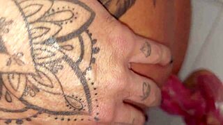 hey breaking my big ass with deepthroat rimjob and squirting from this muscular milf bodybuilder action