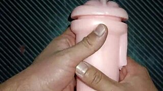 i'm all about that kissy blowjob through the vagina and deepthroat action with cum in mouth