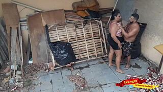 Gordinha Gostosa Gives Ass To Brother-in-law In Abandoned House With Anal Creampie