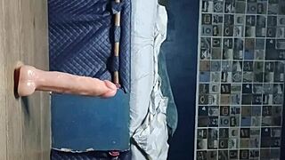 hey 18 year old girl, how did you help that stranger cum and squirt on him like a fountain in the bathroom?