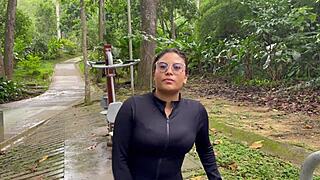 I FUCK A STRANGER WITH A HUGE DICK IN PUBLIC PARK ALMOST GET CAUGHT!