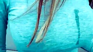 i'm fingering myself as a bimbo on webcam, having so much fun with my beautiful body