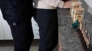 I can't even rest during breakfast as stepdaughter with curvy body rides in doggystyle for creampie.