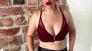 Hey sissy, you're my naughty doll in glasses! Get those jerk off instructions ready 😈