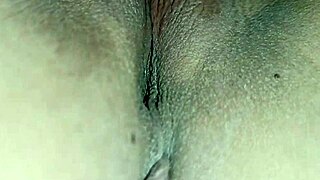 I love licking that pinay mommy's pussy