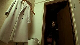 【見た目も仕草も魅惑的な人妻】モデル級の超絶美脚セレブ妻が登場！！夫がパリに飛んでる隙にコンプラ無視のイクイク大絶叫してるｗ喘ぎ声とピクピク感の高画質フル動画はurlをコピペで Https Is Gd Uaopog