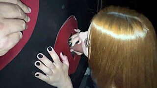 Fui na casa de swing dei na cabine pra 3 caras e ainda mamei o uber na hora que sai de l�