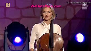 Violinists Show Upskirt Oops as They Perform Live?