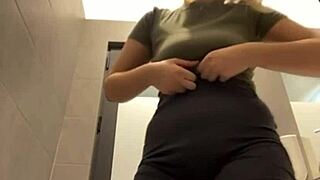 Squirting in the Changing Room