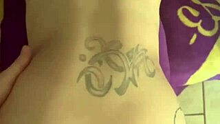 hey that hooker went bareback on the customer at the trap house and took a huge load on her back, wow