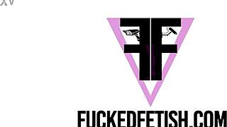 hey, check out this funny balloon popping session with 1m-2cams and b2p funnyface