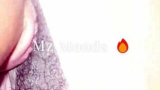 mz moods gets her pussy licked by a tongue