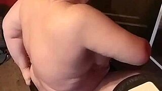 Dildo chair brings orgasm to milf with big ass shaking