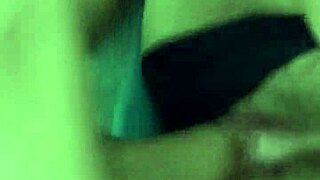 comendo a buceta da minha esposa e gozando dentro dela