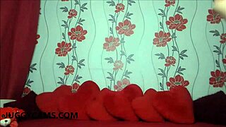 i love showing off my massive natural tits on webcam for you