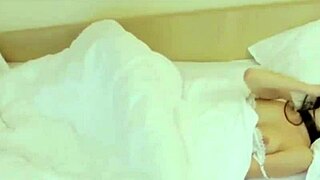 饥渴少女丑闻淫荡表情强烈欲望