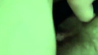 comendo a buceta da minha esposa e gozando dentro dela