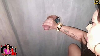 健美大屁股毛逼保姆18+荣耀洞陌生人绿帽玩